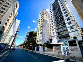 Apto na Barra a 400m do Carnaval com garagem